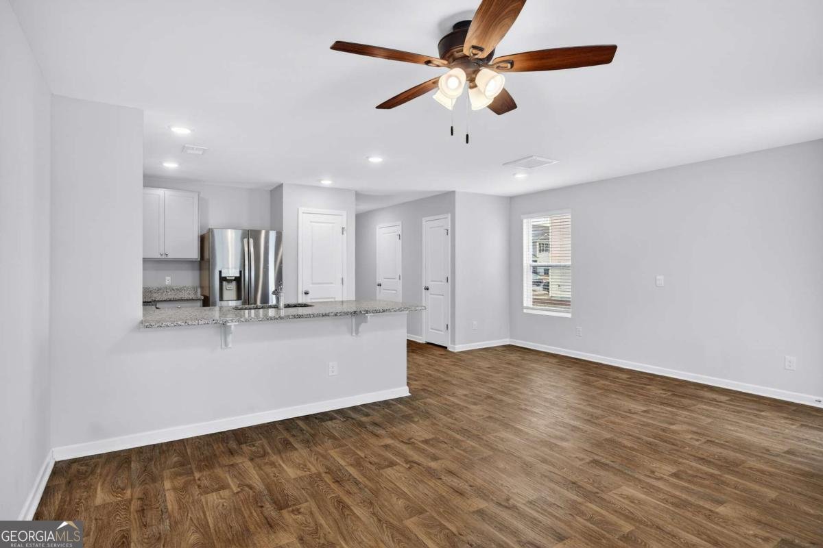 215 Coneflower Road Bloomingdale - Photo 11