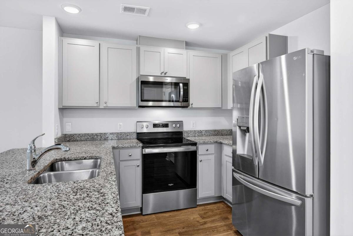 215 Coneflower Road Bloomingdale - Photo 6