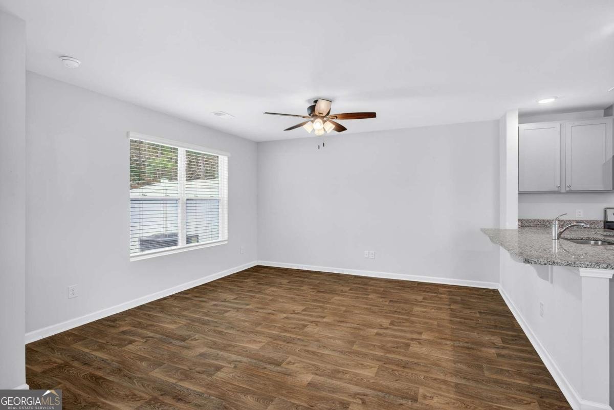 215 Coneflower Road Bloomingdale - Photo 9