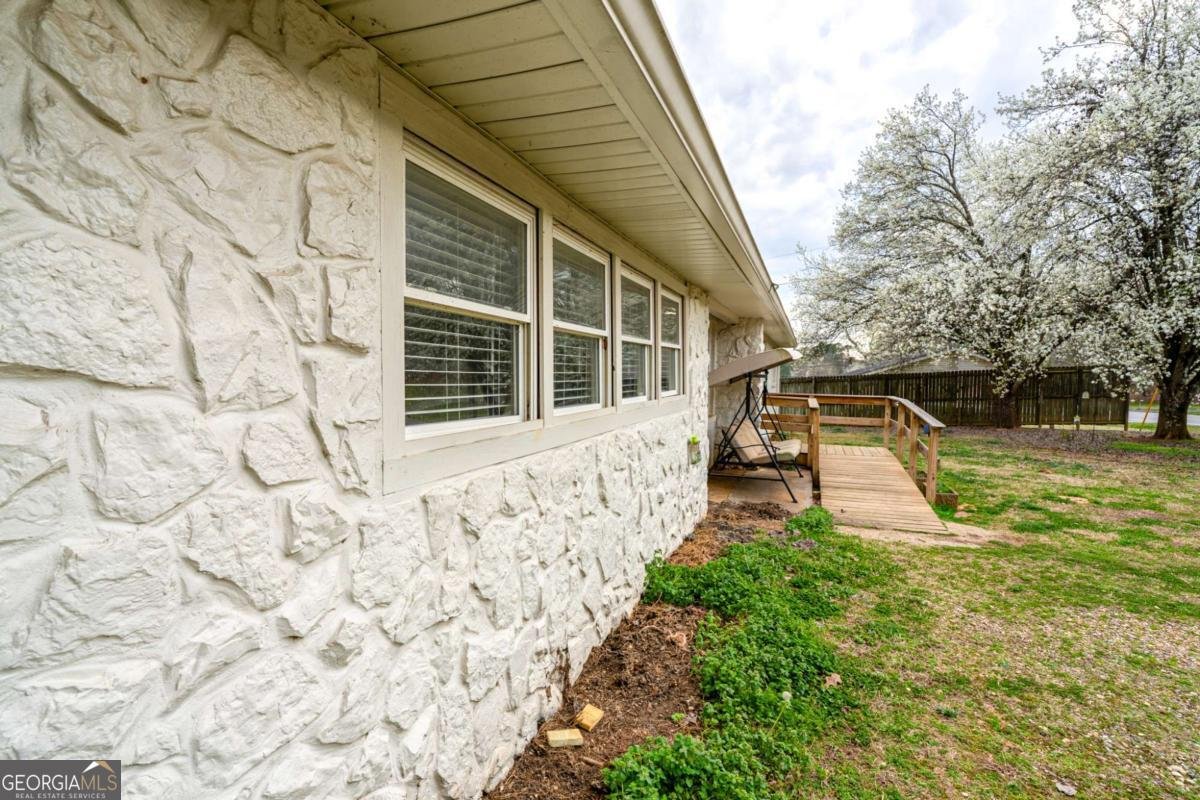 7353 HIGHWAY 114 Lyerly - Photo 29