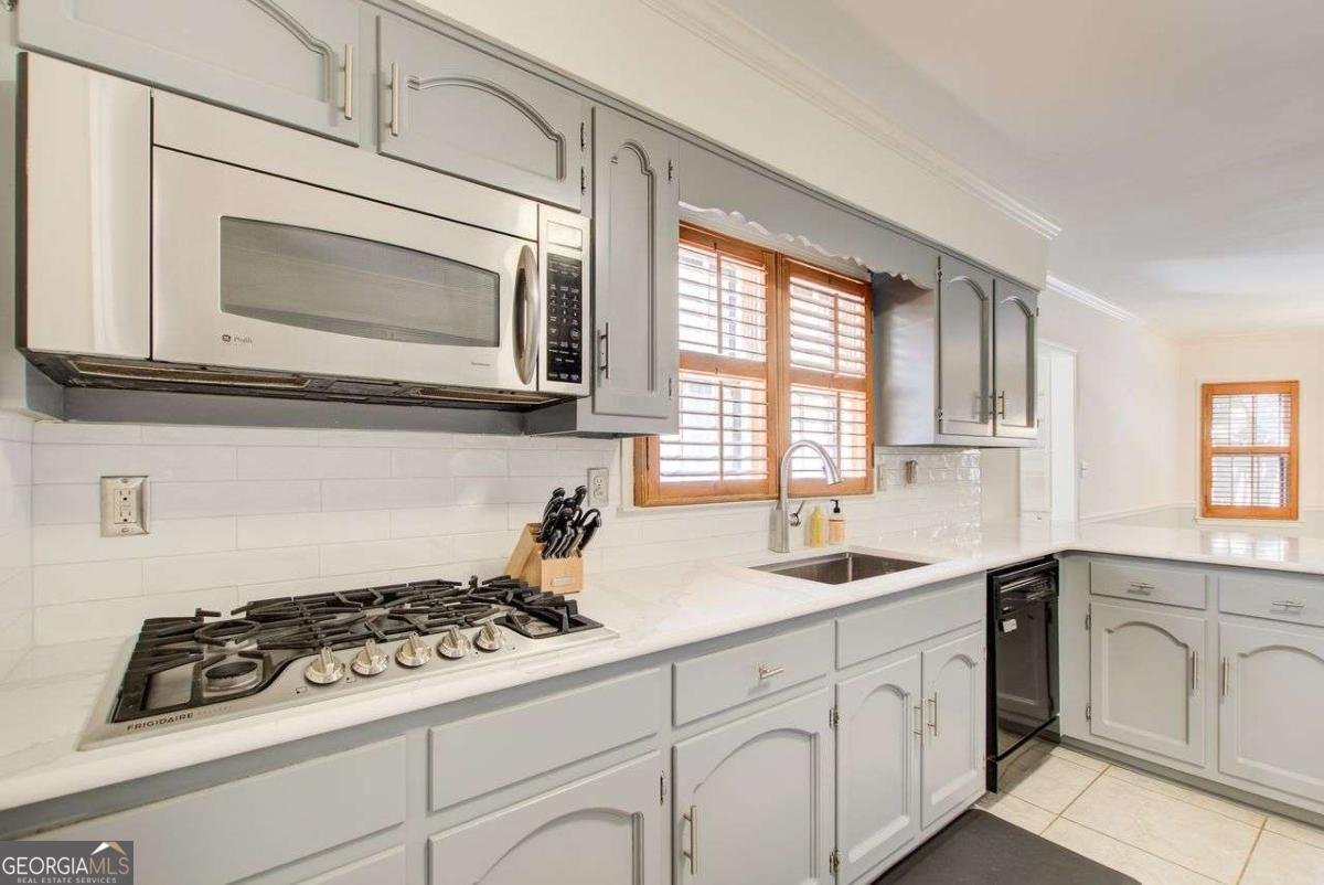 854 Newcastle Drive Lilburn - Photo 15