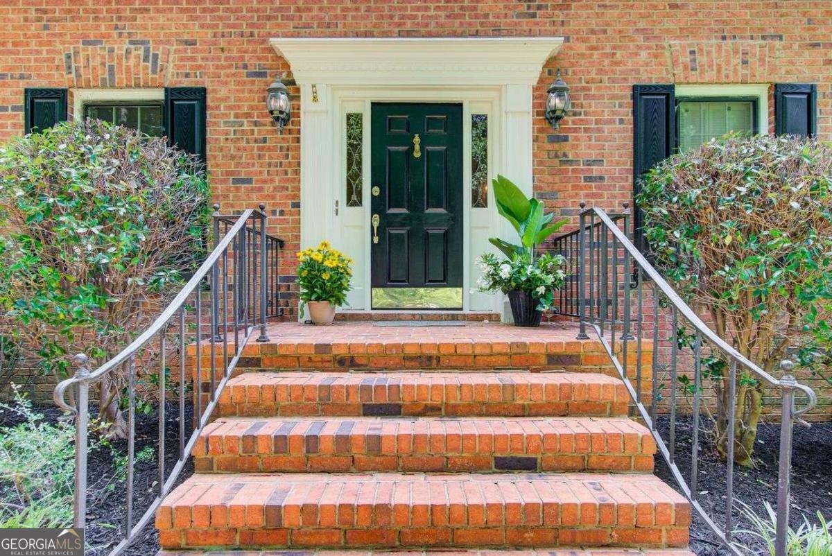 854 Newcastle Drive Lilburn - Photo 7