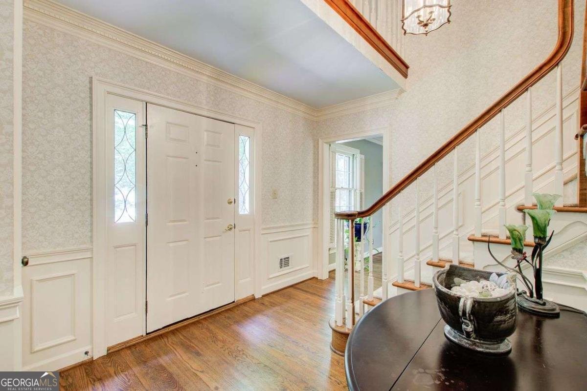 854 Newcastle Drive Lilburn - Photo 8