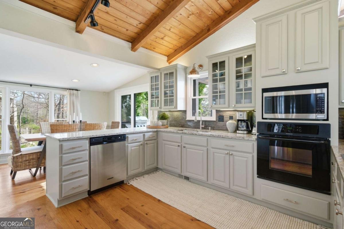 4255 Sinclair Shores Road Cumming - Photo 10