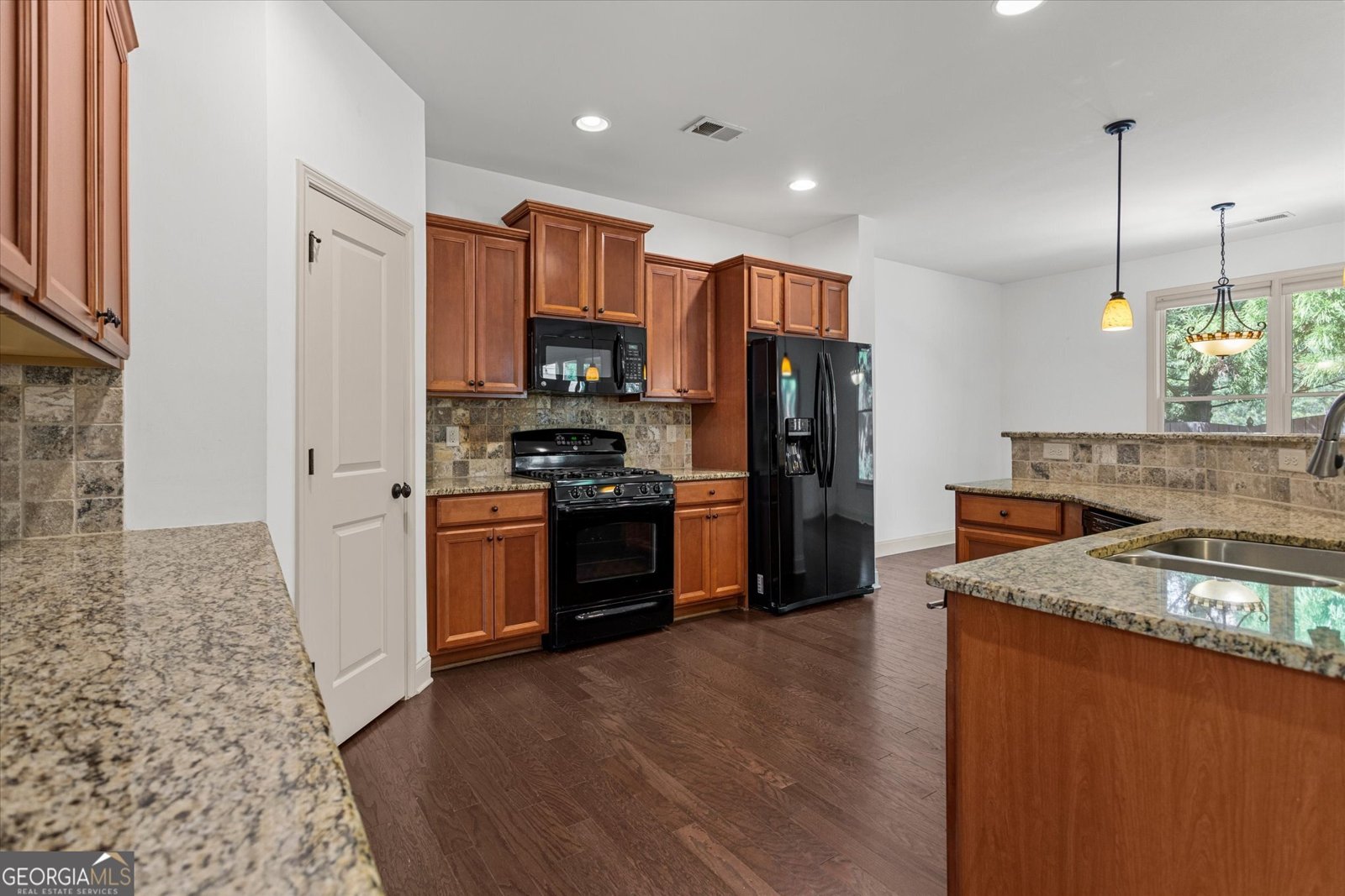 8505 Village School Drive Cumming - Photo 34