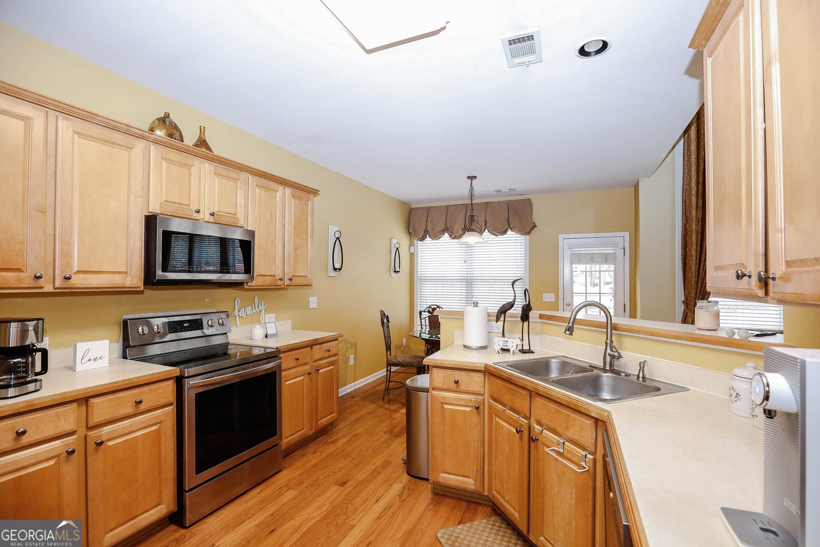 4026 Kingsley Park Court Peachtree Corners - Photo 12
