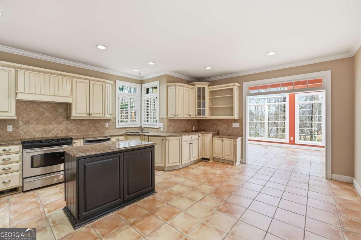 1031 Waterford Court Watkinsville - Photo 9