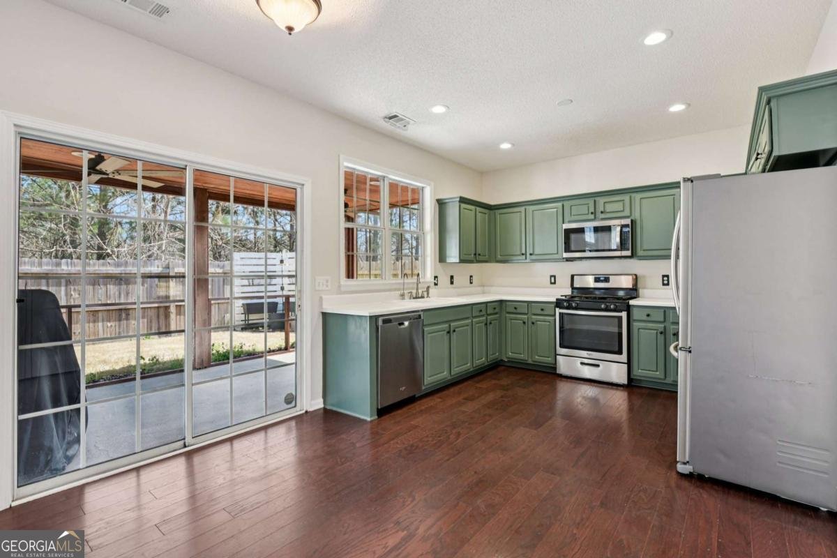 120 Wallnut Hall Circle Woodstock - Photo 14