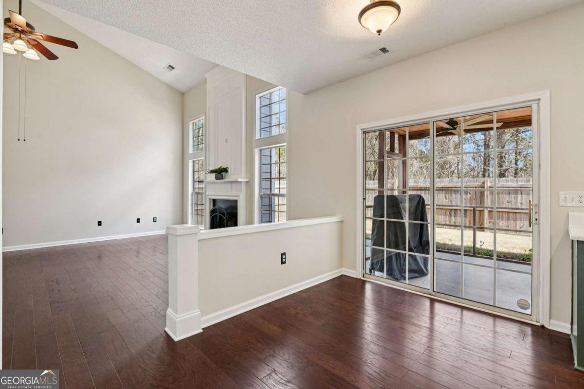 120 Wallnut Hall Circle Woodstock - Photo 19