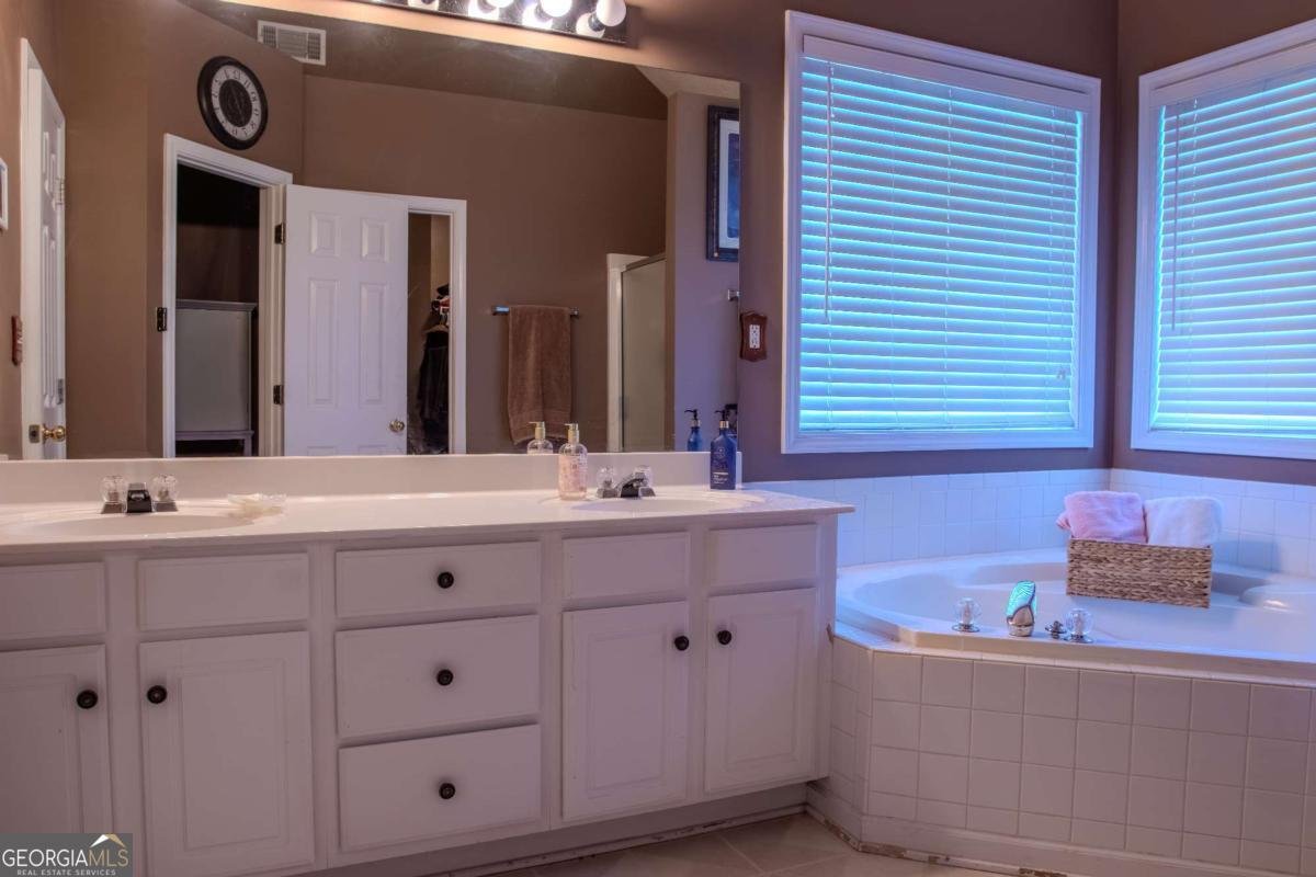 1950 East Bay Street Hoschton - Photo 18