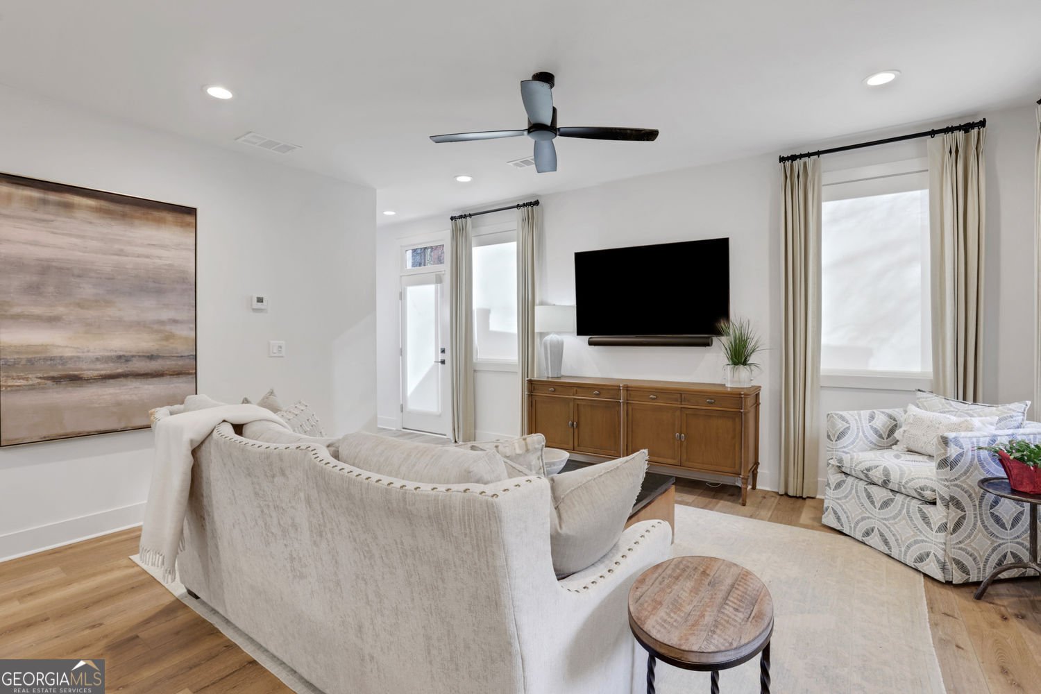 358 Clarendon Court Gainesville - Photo 8