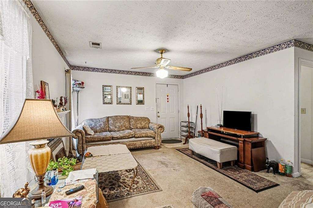 625 Windchase Lane Stone Mountain - Photo 6