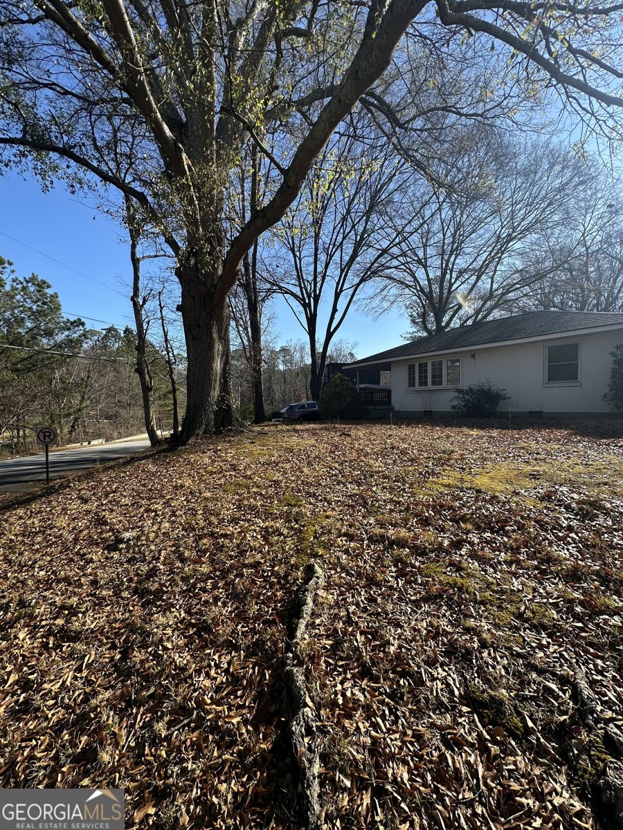 2484 Sylvan Terrace East Point - Photo 1