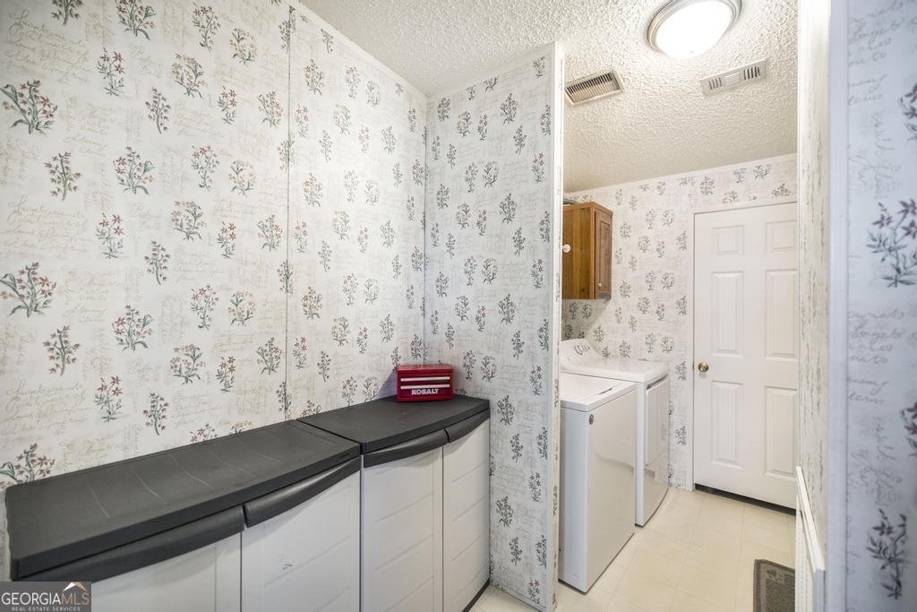 205 Arrlington Bend Byron - Photo 19