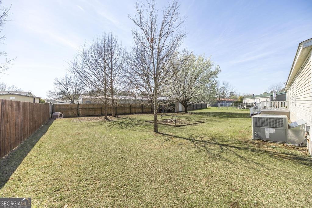 205 Arrlington Bend Byron - Photo 35