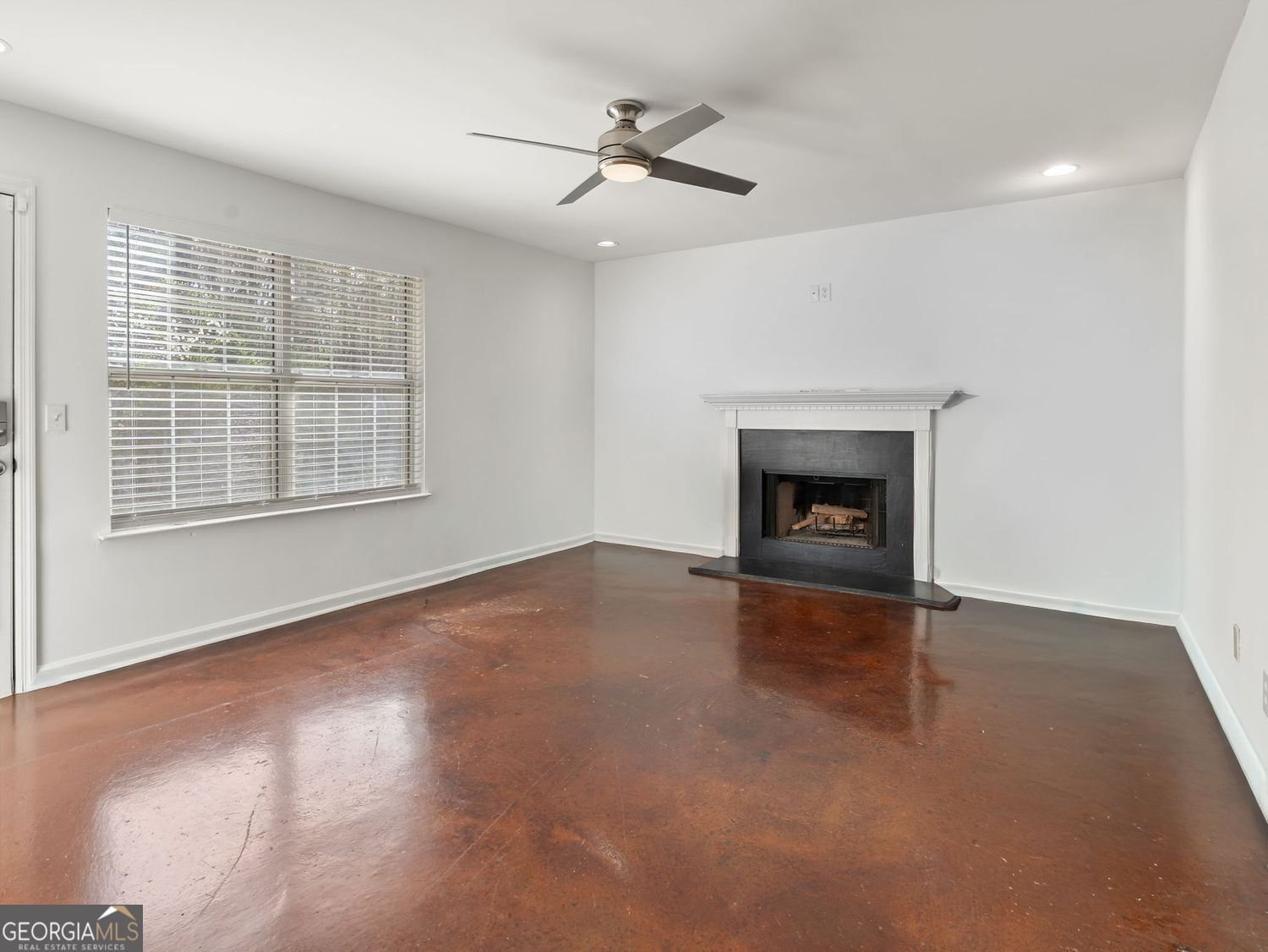 370 Emerald Green Court Atlanta - Photo 13
