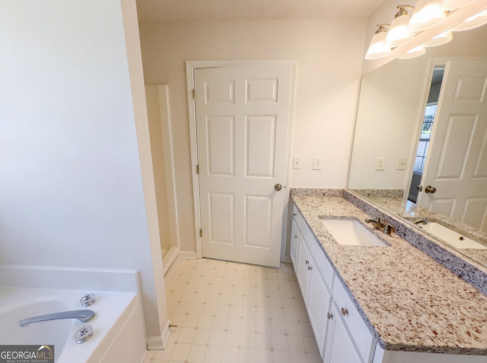 124 Amelia Garden Way Lawrenceville - Photo 12