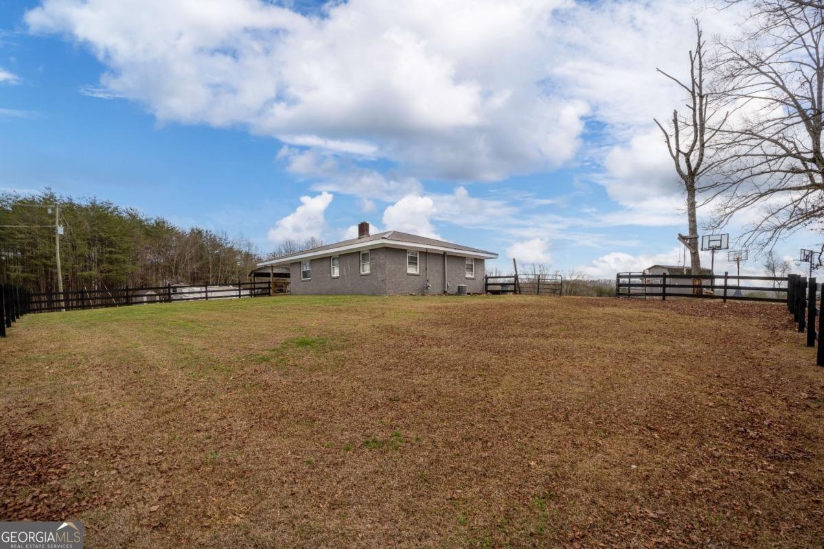 4807 Lee Road Gainesville - Photo 9