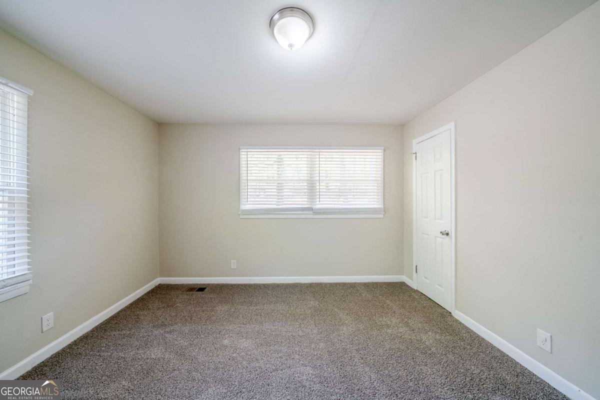 4442 Mercer Road Decatur - Photo 17