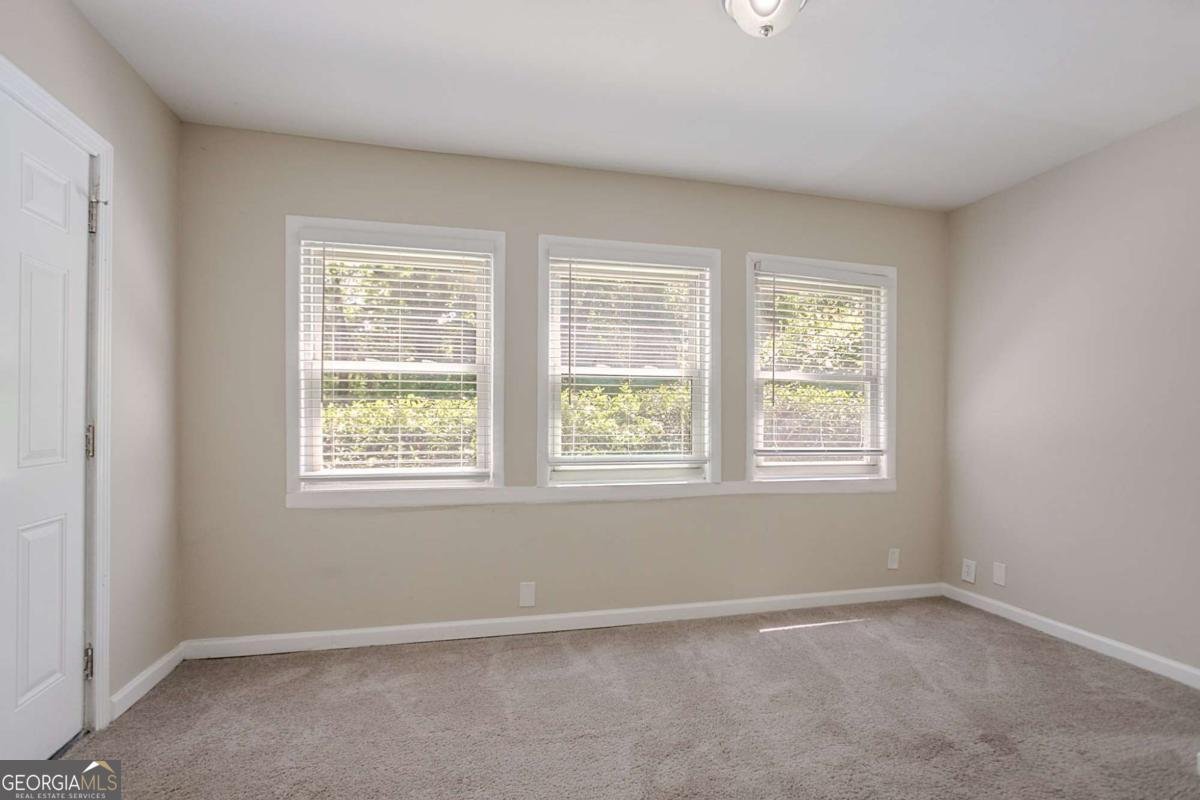 2755 Rockcliff Road Atlanta - Photo 18