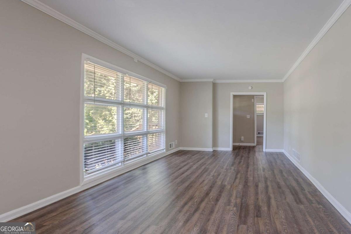 2755 Rockcliff Road Atlanta - Photo 8