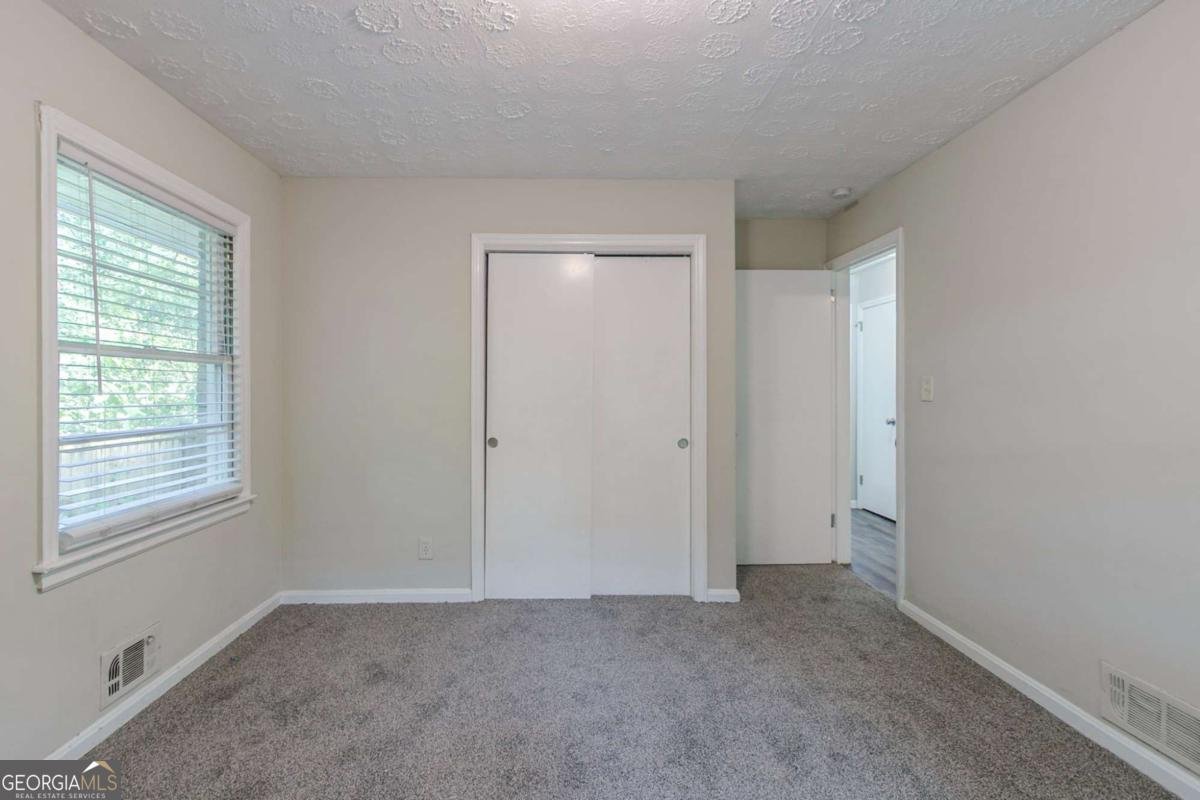 4029 Moffat Court Decatur - Photo 11