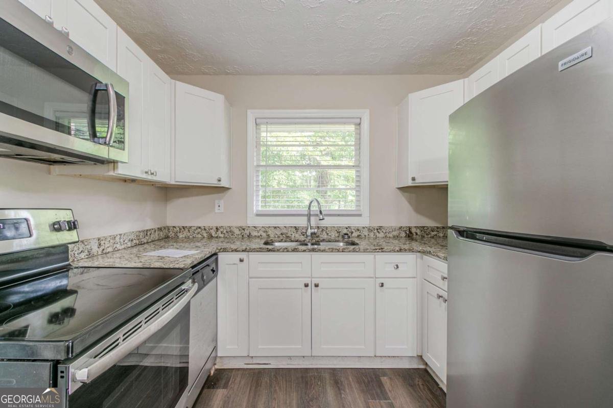 4029 Moffat Court Decatur - Photo 6