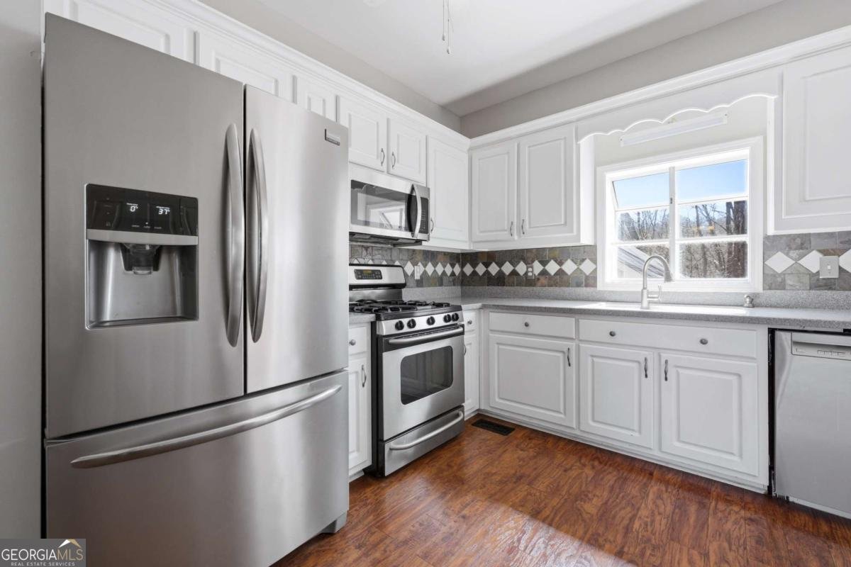 1040 Smithwyck Drive Canton - Photo 9