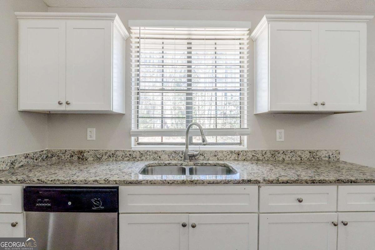 2419 Leslie Brook Drive Decatur - Photo 11