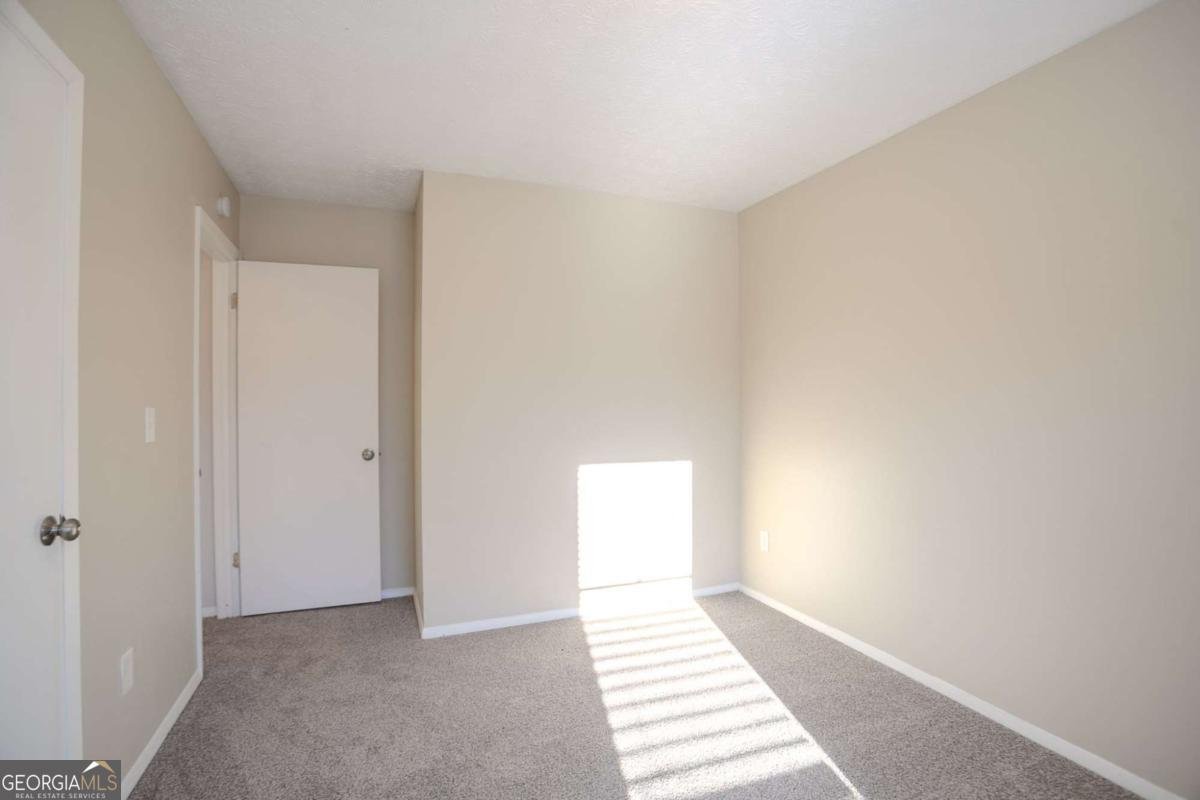 5449 Martins Crossing Road Stone Mountain - Photo 15