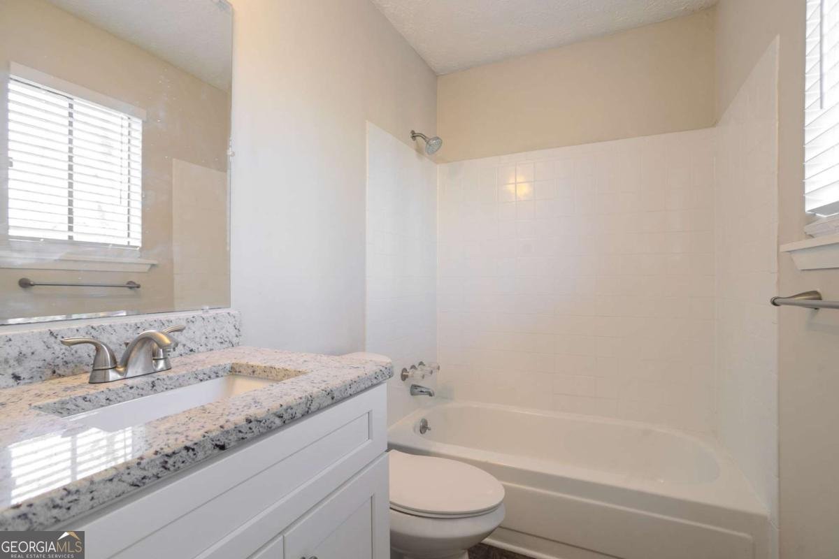 5449 Martins Crossing Road Stone Mountain - Photo 19