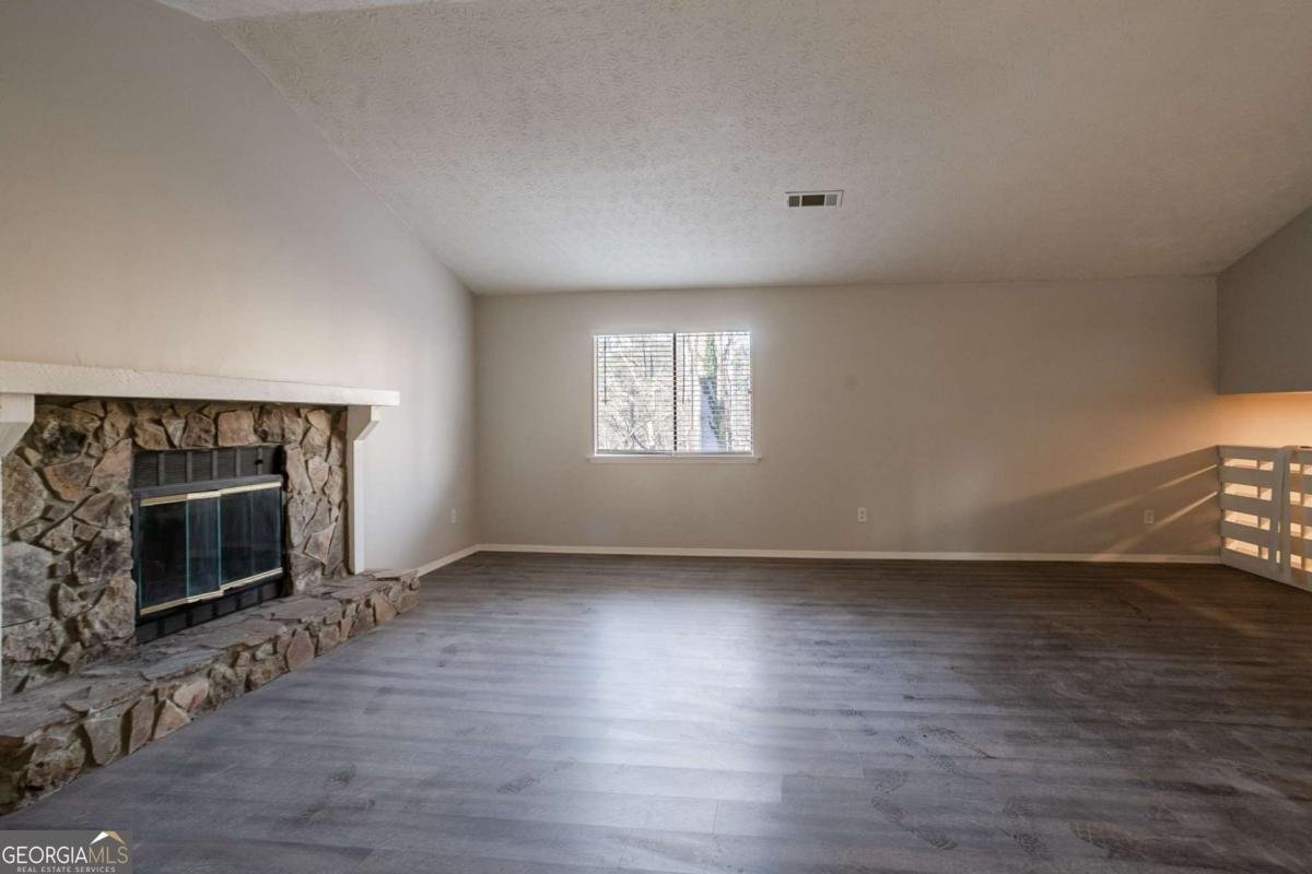 5449 Martins Crossing Road Stone Mountain - Photo 9