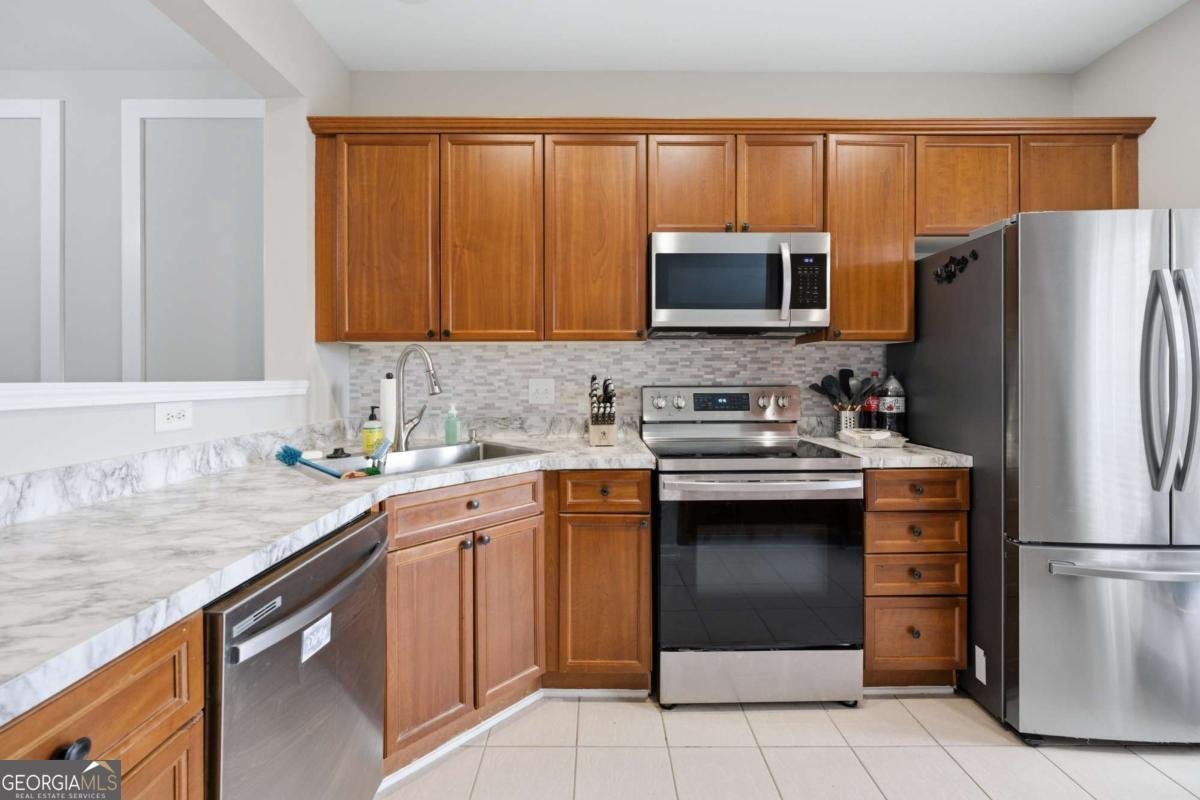 2040 Hoods Fort Circle Kennesaw - Photo 6