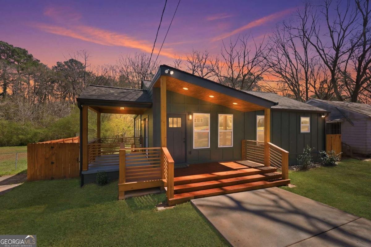 2228 Carey Drive Atlanta - Photo 1