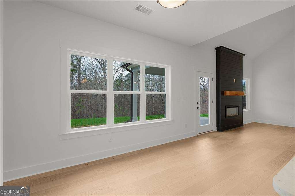 681 Campbell Trail White - Photo 19