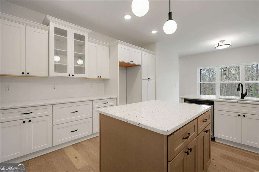 681 Campbell Trail White - Photo 22