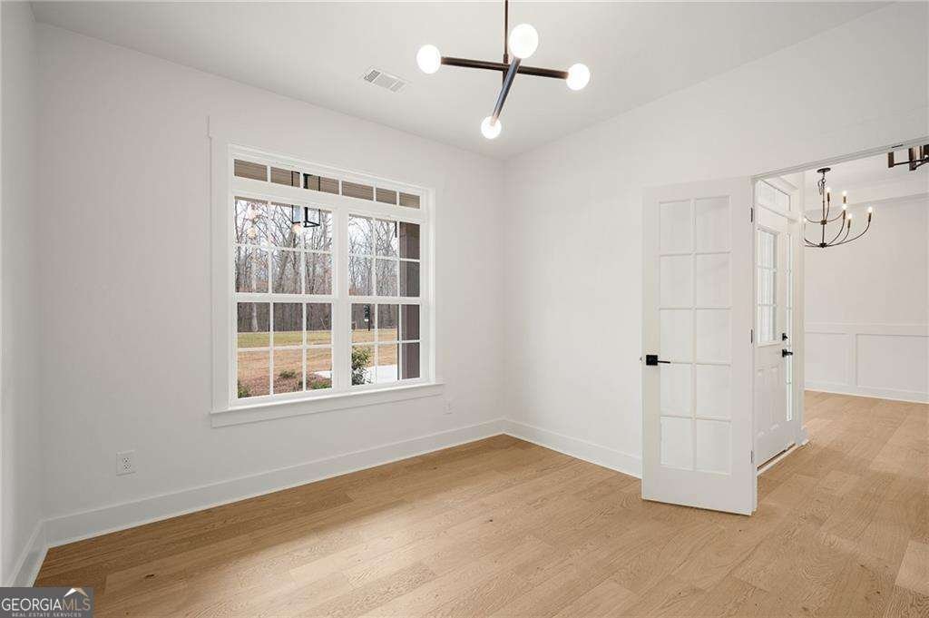 681 Campbell Trail White - Photo 9