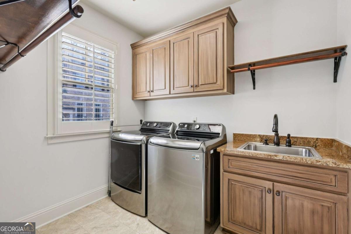 9030 Riverbend Manor Alpharetta - Photo 14