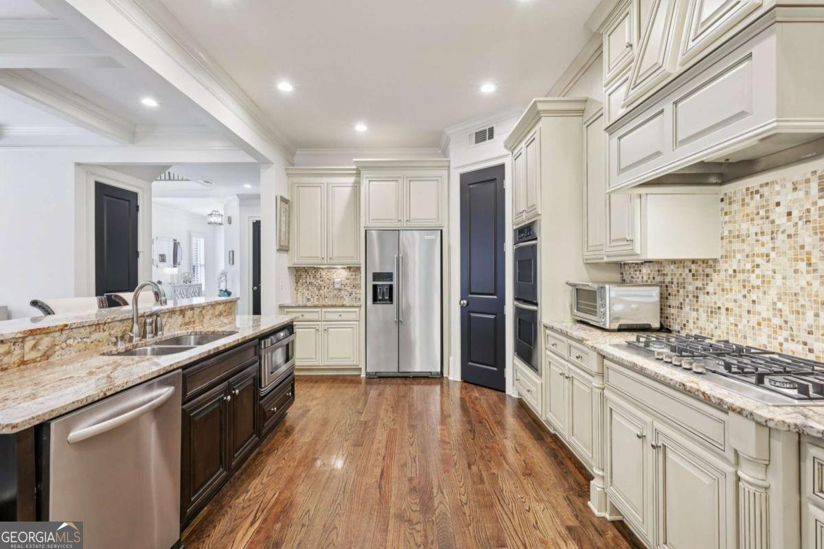 9030 Riverbend Manor Alpharetta - Photo 8