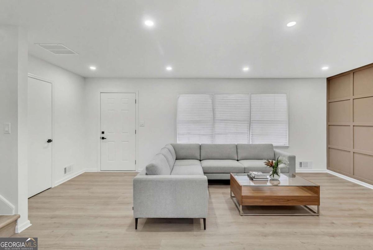 3296 Columbia Woods Drive Decatur - Photo 10