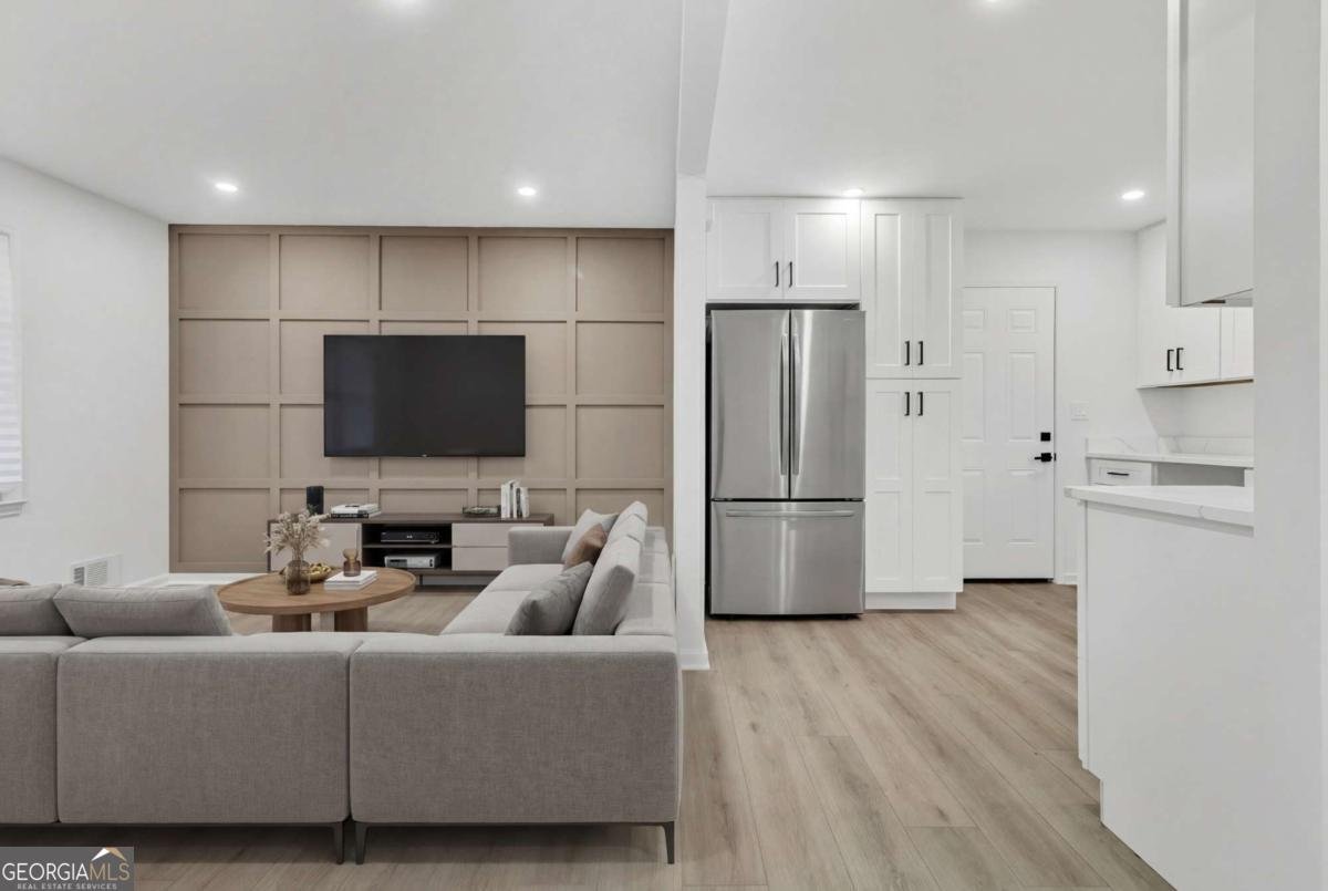 3296 Columbia Woods Drive Decatur - Photo 8