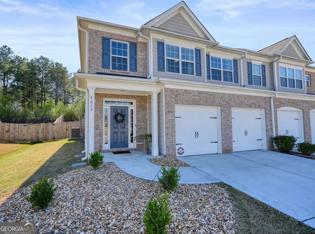 7213 Brigidoon Rose Douglasville - Photo 1