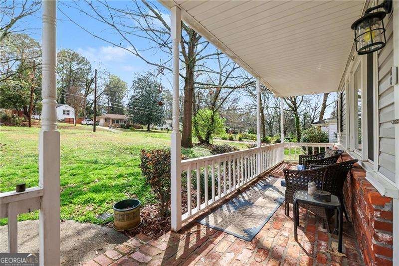 1395 ALVERADO Way Decatur - Photo 6