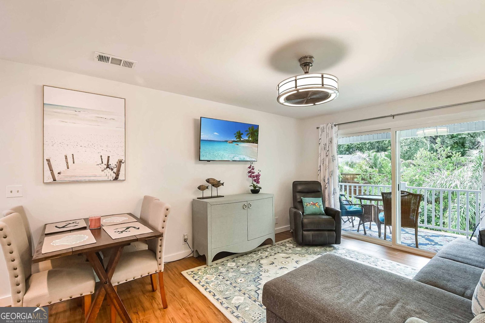 850 Mallery Street St. Simons - Photo 1