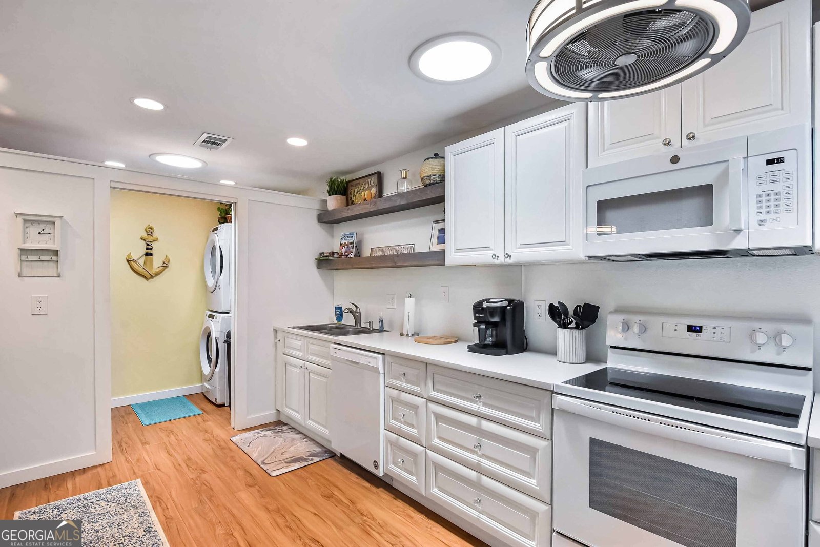 850 Mallery Street St. Simons - Photo 9