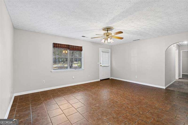 120 Woodcrest Drive Covington - Photo 6