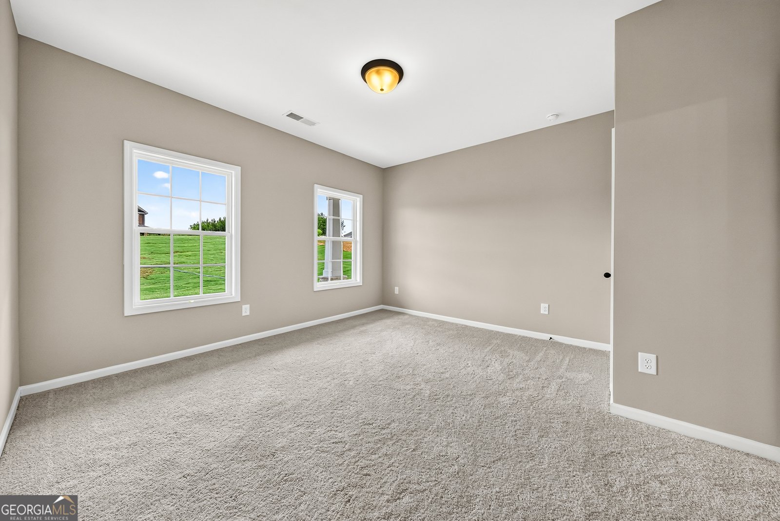183 Hawkeye Trail Fortson - Photo 6