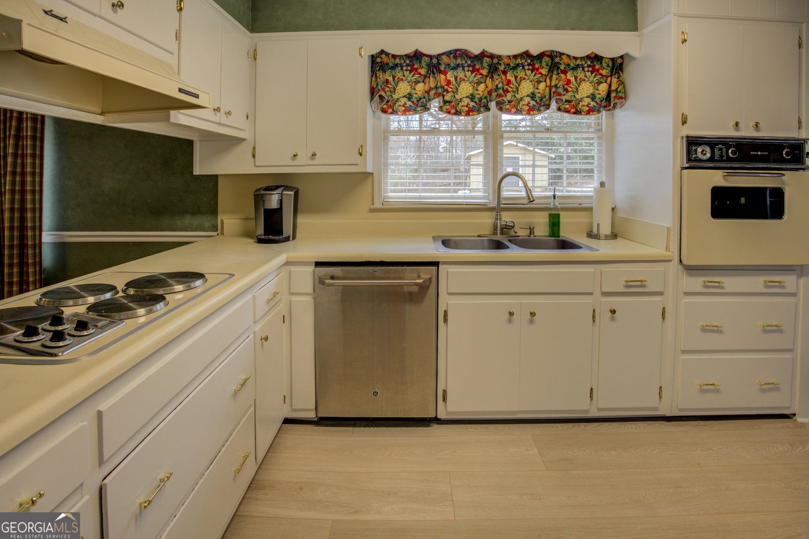 770 Shipp Circle Conyers - Photo 11