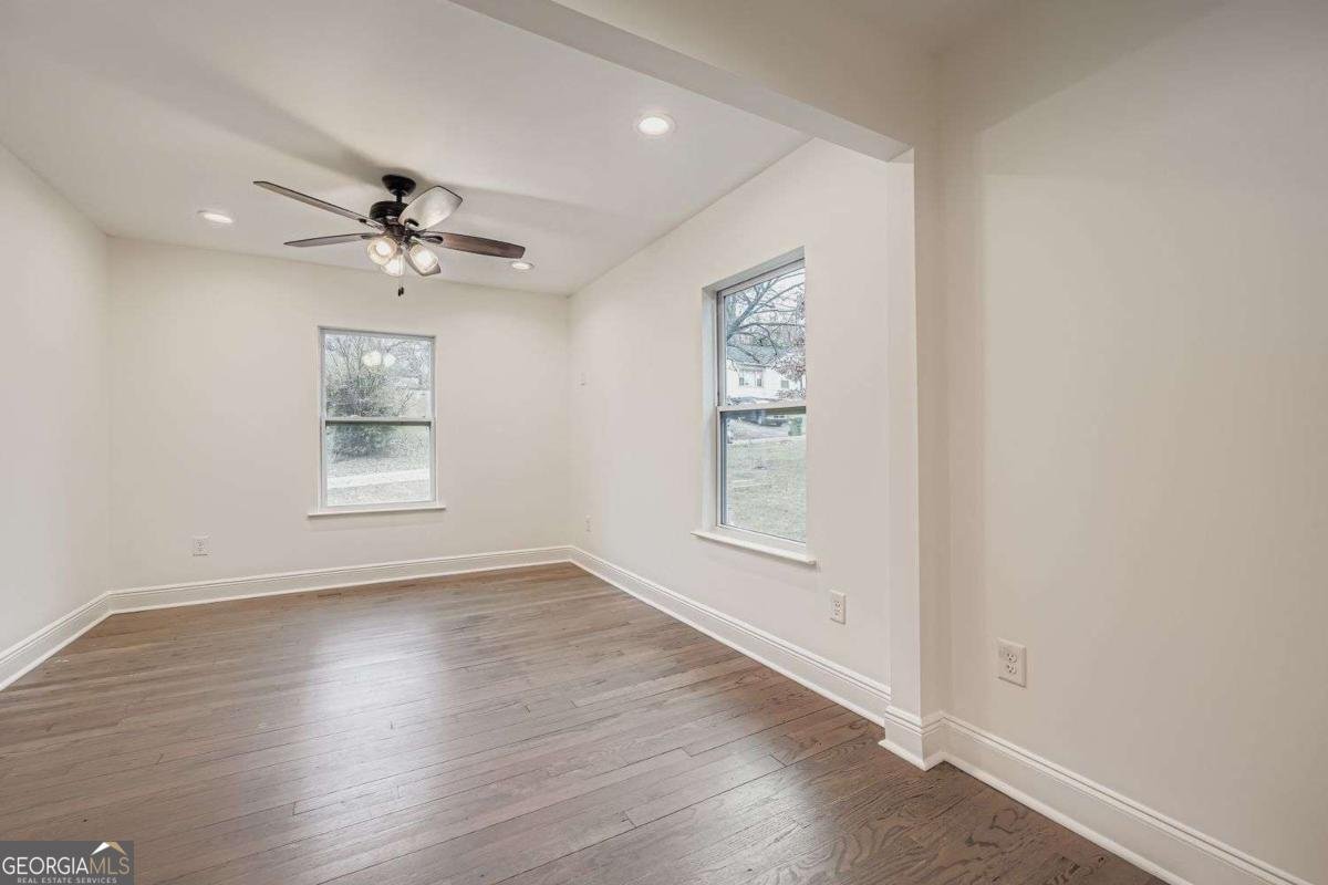 1688 Oak Knoll Circle Atlanta - Photo 19