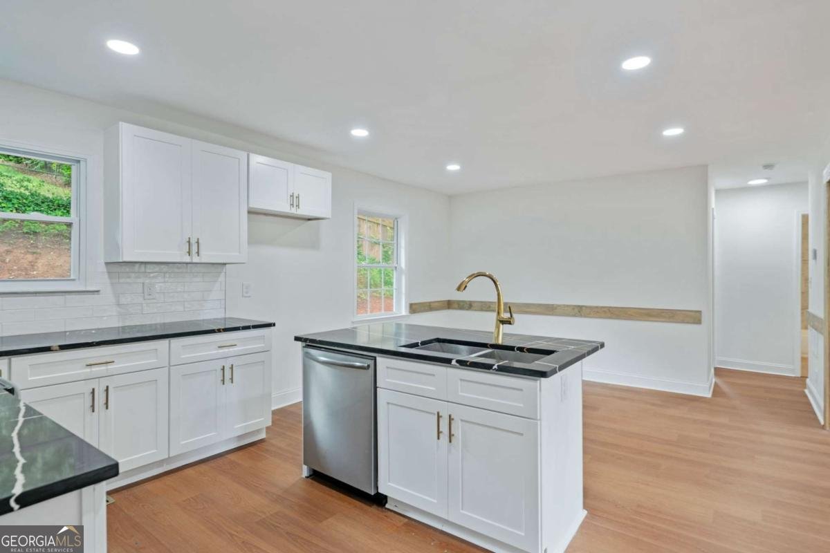 472 Rigby Street Marietta - Photo 9